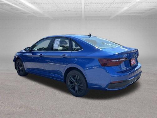 Rising Blue Metallic 2023 Volkswagen Jetta 1.5T SE