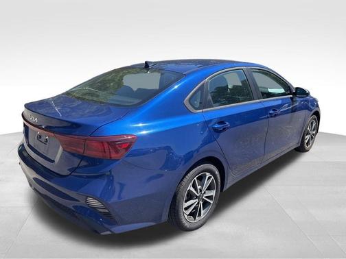 Blue 2023 Kia Forte LXS