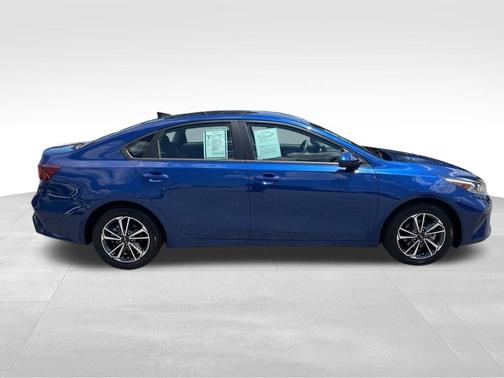 Blue 2023 Kia Forte LXS