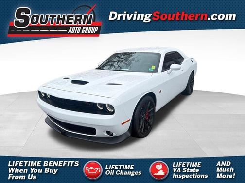 White 2023 Dodge Challenger R/T Scat Pack