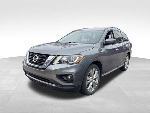 2019 Nissan Pathfinder SL