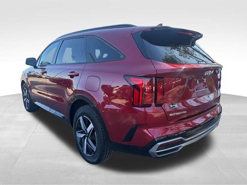 Red 2023 Kia Sorento S