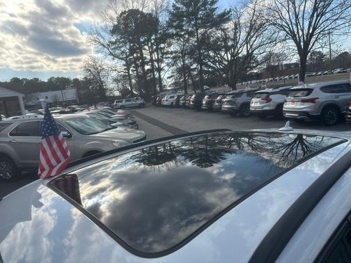 Glacier White Metallic 2025 Audi Q5 45 S line quattro Premium