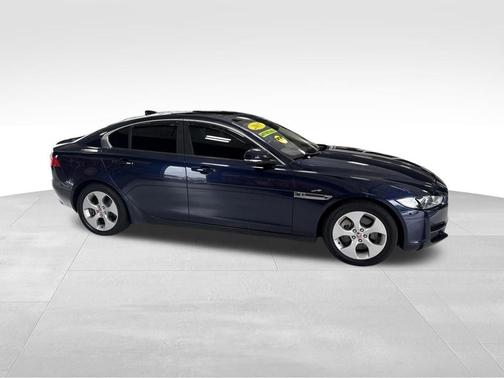 Dark Sapphire 2017 Jaguar XE 25t