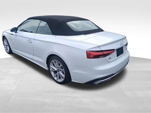Ibis White w/ Black Roof 2022 Audi A5 45 Premium