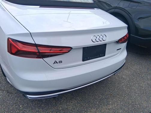 Ibis White w/ Black Roof 2022 Audi A5 45 Premium