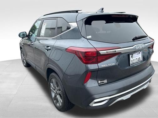 Gray 2023 Kia Seltos S