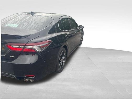 Black 2021 Toyota Camry SE