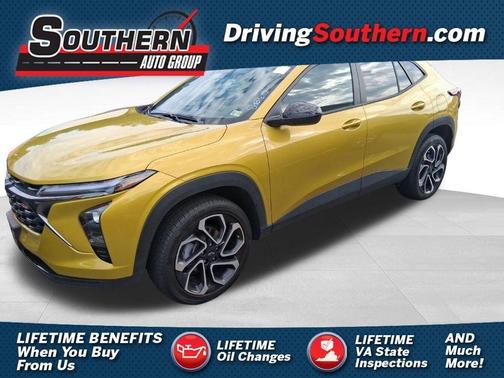 Yellow 2025 Chevrolet Trax 2RS