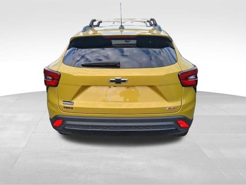 Yellow 2025 Chevrolet Trax 2RS