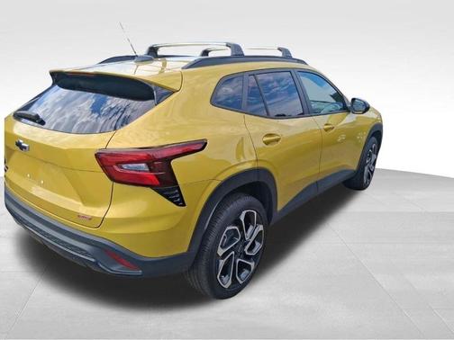 Yellow 2025 Chevrolet Trax 2RS