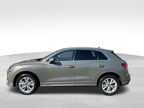 2025 Audi Q3 45 S line Premium