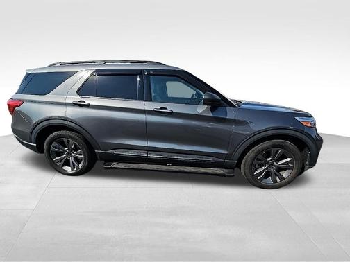 Gray 2021 Ford Explorer XLT