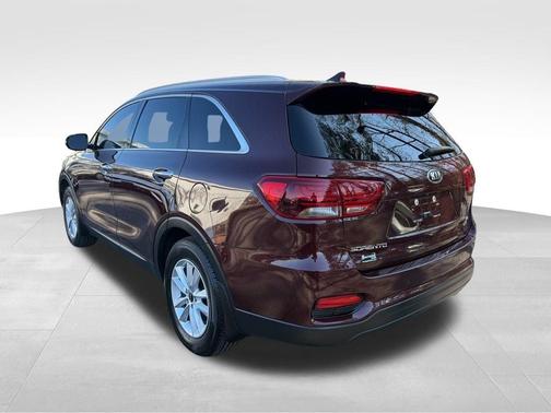 Purple 2019 Kia Sorento LX