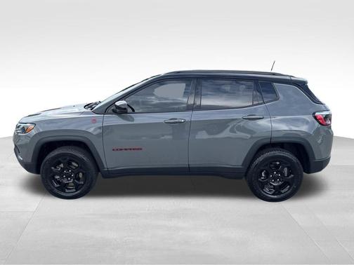 Gray 2023 Jeep Compass Trailhawk