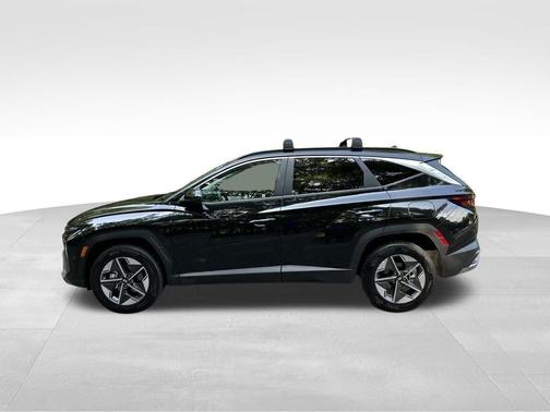 Black 2026 Hyundai TUCSON SEL