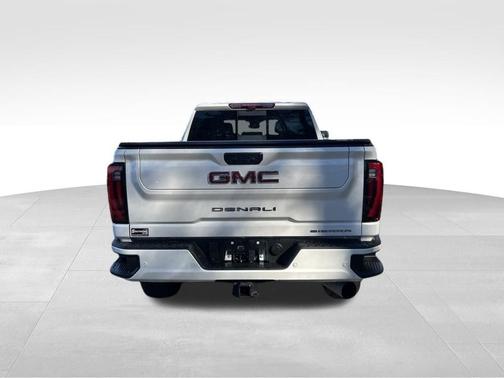 2024 GMC Sierra 2500 Denali