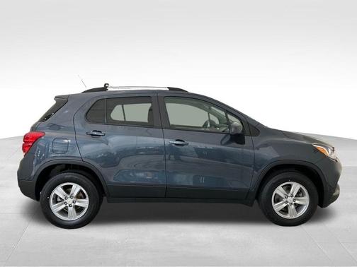 Gray 2022 Chevrolet Trax LT
