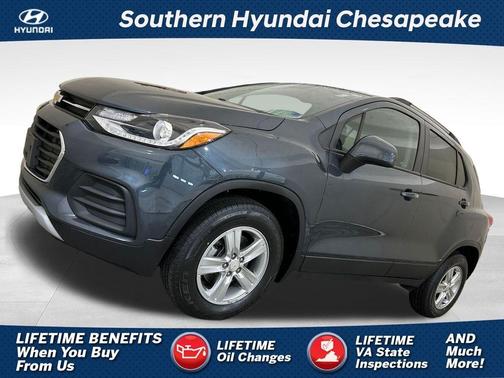 Gray 2022 Chevrolet Trax LT