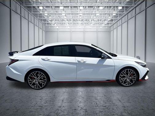 White 2022 Hyundai ELANTRA N Base