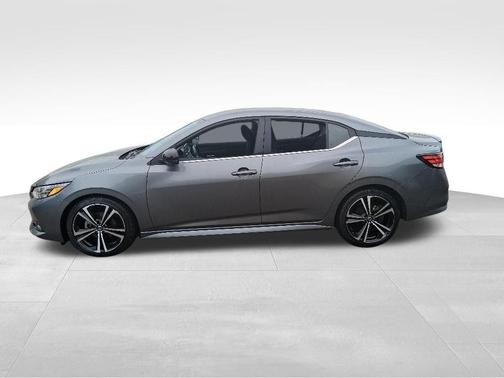 Gray 2022 Nissan Sentra SR