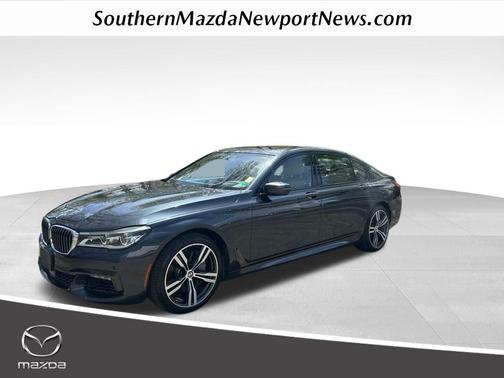 Gray 2018 BMW 750 i