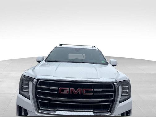 White 2021 GMC Yukon SLT