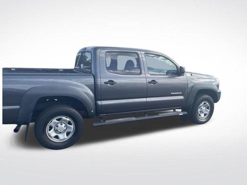 Gray 2015 Toyota Tacoma