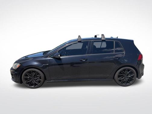 Deep Black Pearl Effect 2017 Volkswagen Golf R 4-Door