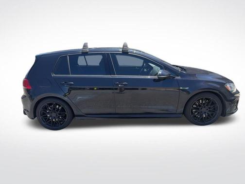 Deep Black Pearl Effect 2017 Volkswagen Golf R 4-Door