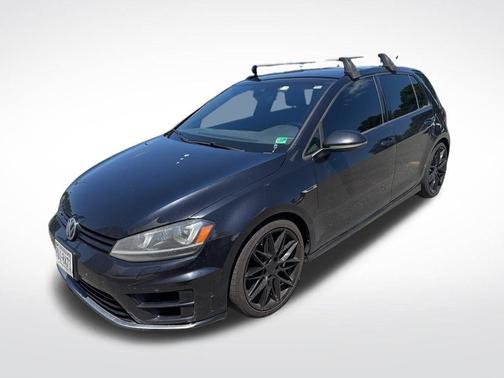 Deep Black Pearl Effect 2017 Volkswagen Golf R 4-Door