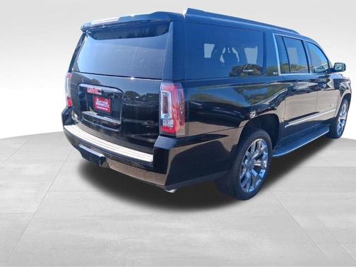 2017 GMC Yukon XL SLT