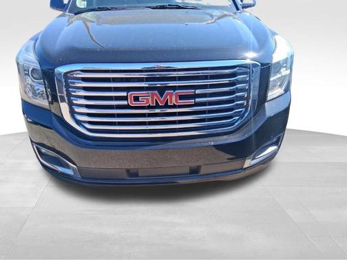 2017 GMC Yukon XL SLT