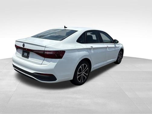 Pure White 2025 Volkswagen Jetta 1.5T Sport