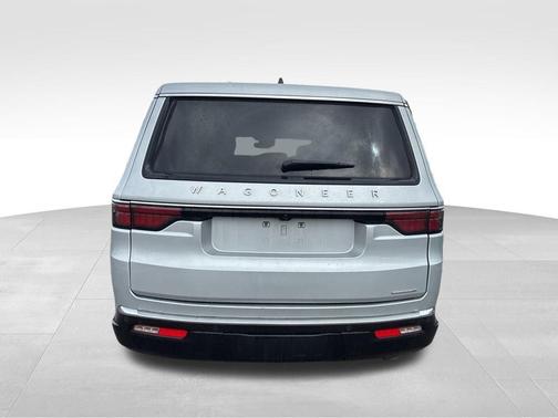 Silver 2024 Jeep Wagoneer L Series III