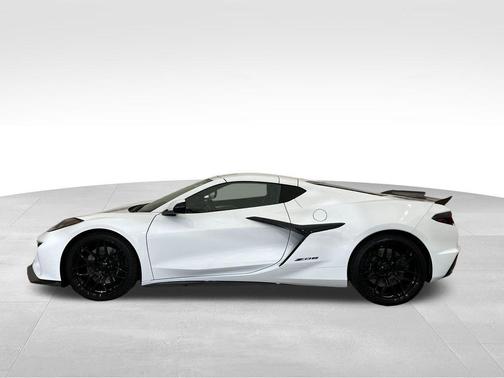 White 2025 Chevrolet Corvette Z06