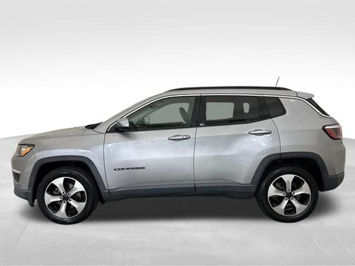 Silver 2018 Jeep Compass Latitude