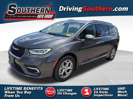 Gray 2023 Chrysler Pacifica Limited