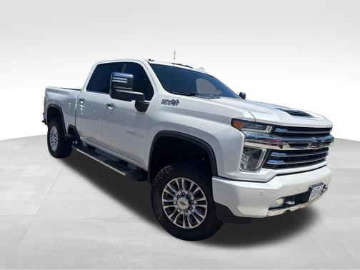 Beige 2022 Chevrolet Silverado 2500 High Country