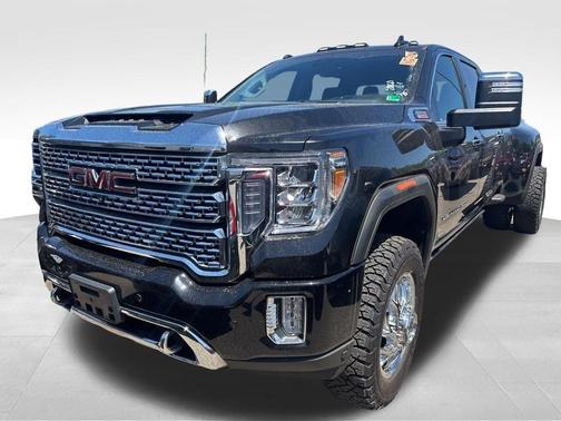 Black 2022 GMC Sierra 3500 Denali