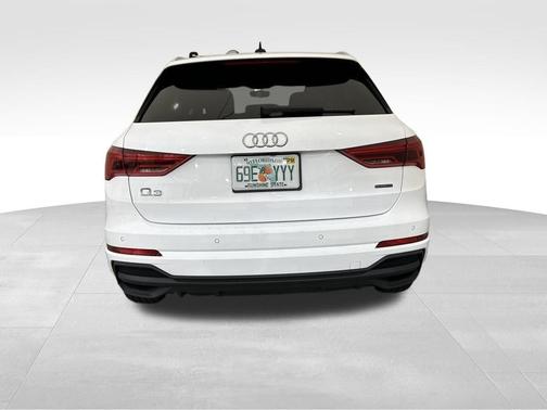 2025 Audi Q3 45 S line Premium