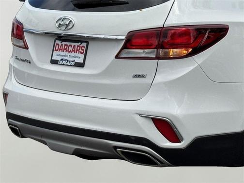 2017 Hyundai SANTA FE SE