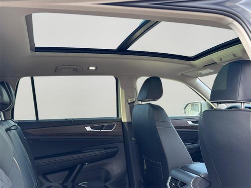 2026 Volkswagen Atlas 2.0T SEL Premium R-Line 4MOTION