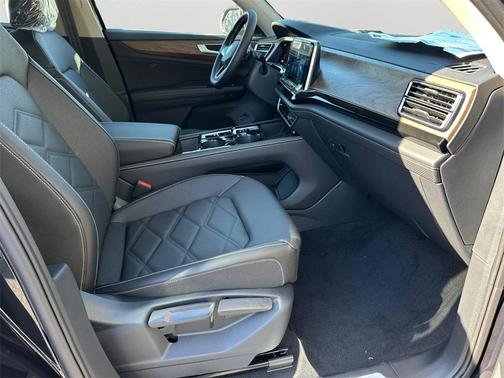 2026 Volkswagen Atlas 2.0T SE w/Technology 4MOTION