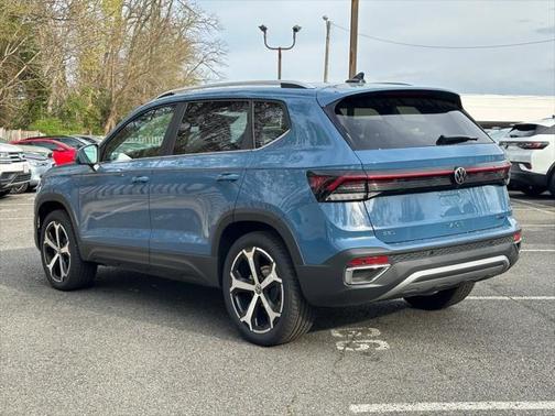2025 Volkswagen Taos 1.5T SEL