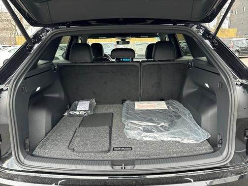 2025 Volkswagen Atlas Cross Sport 2.0T SE