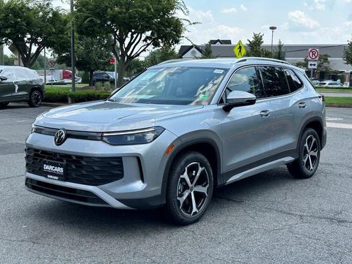 2025 Volkswagen Tiguan 2.0T SE 4MOTION