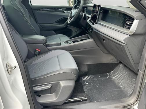 2025 Volkswagen Tiguan 2.0T SE R-Line Black 4MOTION