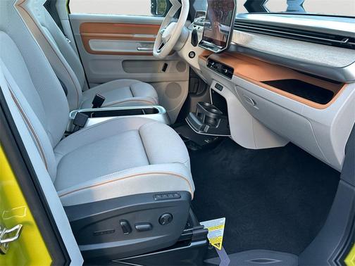 2025 Volkswagen ID. Buzz Pro S Plus with 4MOTION