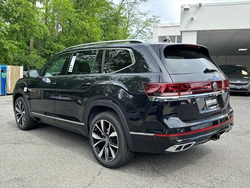 2025 Volkswagen Atlas 2.0T SEL Premium R-Line 4MOTION